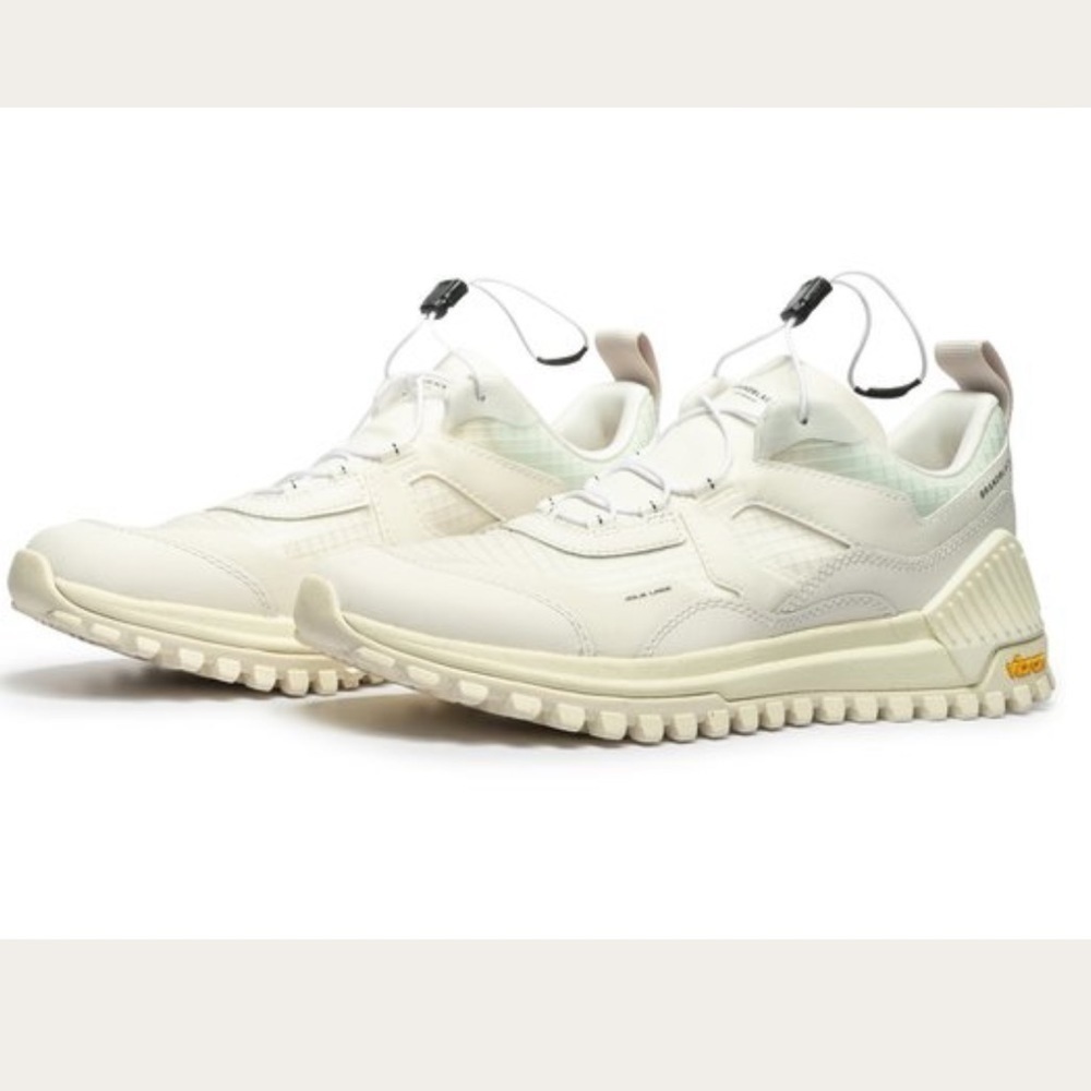Brand black sierra white sneaker